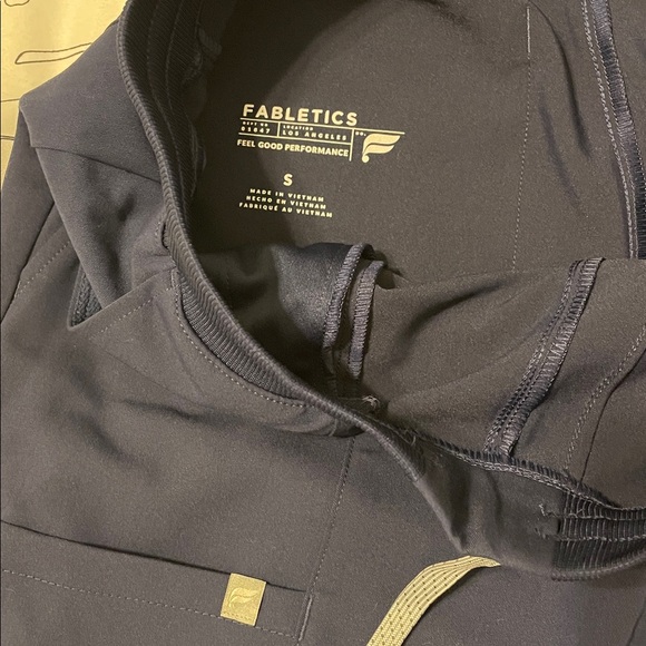 Fabletics Navy Blue women’s Scrubs Small/XSmall - Picture 5 of 10